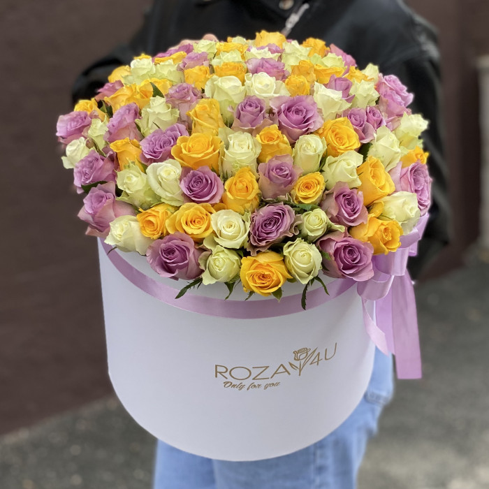 101 роза Летний микс в шляпной коробке