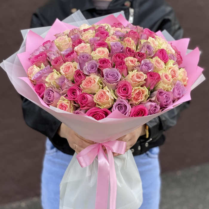 101 роза Розовый микс
