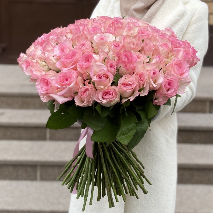 101 розовая роза Булевард 50 см