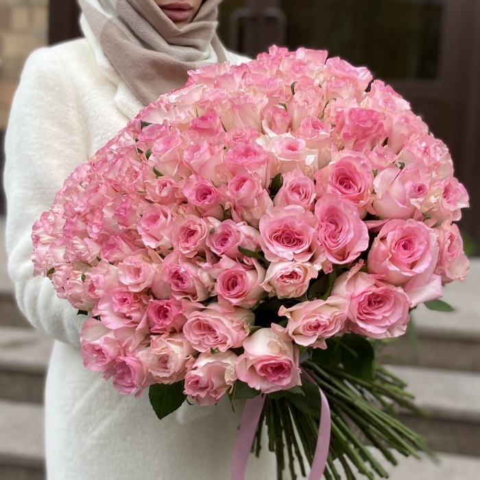 101 розовая роза Булевард 50 см