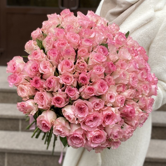 101 розовая роза Булевард 50 см