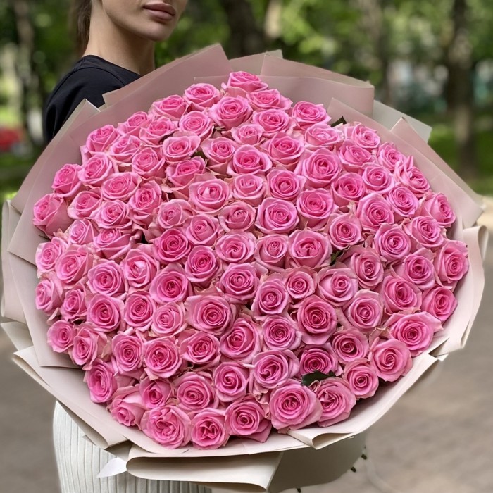 101 розовая роза Ревиваль 60 см