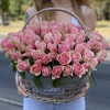 101 розово-зеленая роза бел-роз в корзине