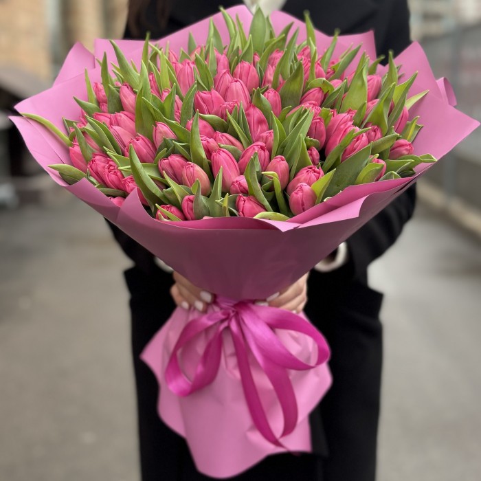 101 розовый тюльпан Квин оф Марвел в упаковке