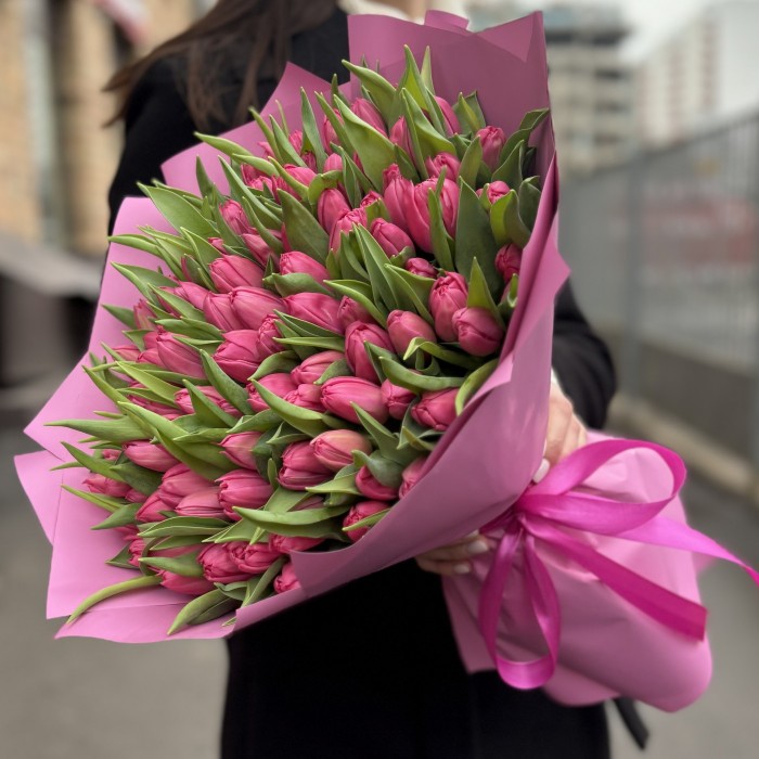 101 розовый тюльпан Квин оф Марвел в упаковке