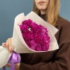 11 фиолетовых гвоздик