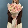 11 розовых кустовых роз Динара 60 см