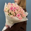 15 розовых кустовых роз Динара 60 см