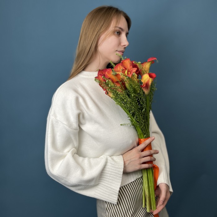 Букет желто-оранжевых калл