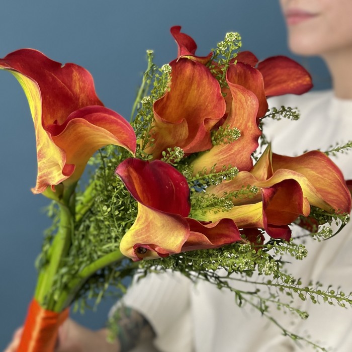 Букет желто-оранжевых калл