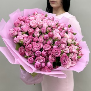 35 кустовых пионовидных роз Леди Бомбастик 40 см