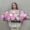 Авторская композиция в корзине Райская птица