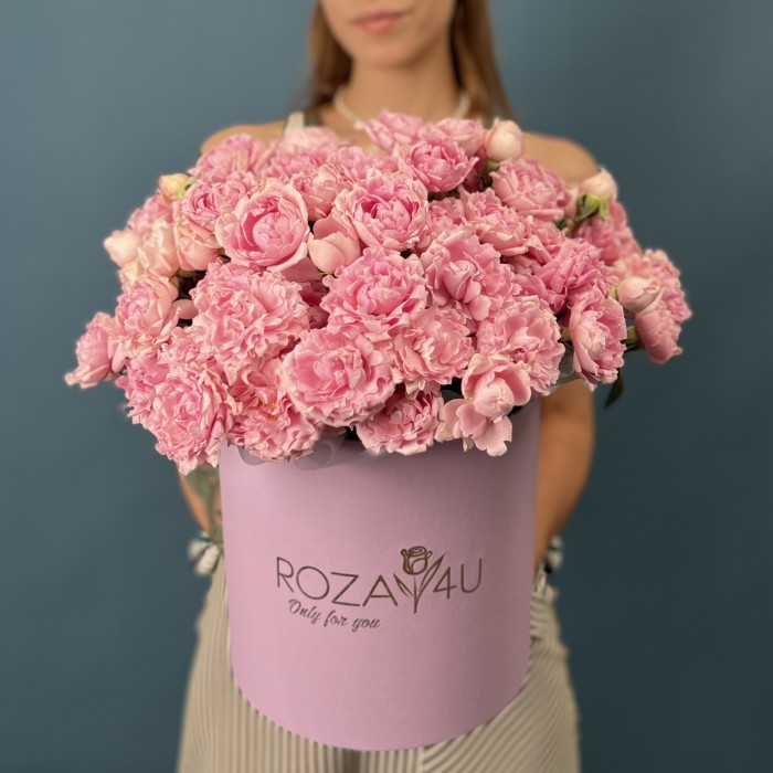 25 кустовых пионовидных роз Кэнди Флоу  в коробке