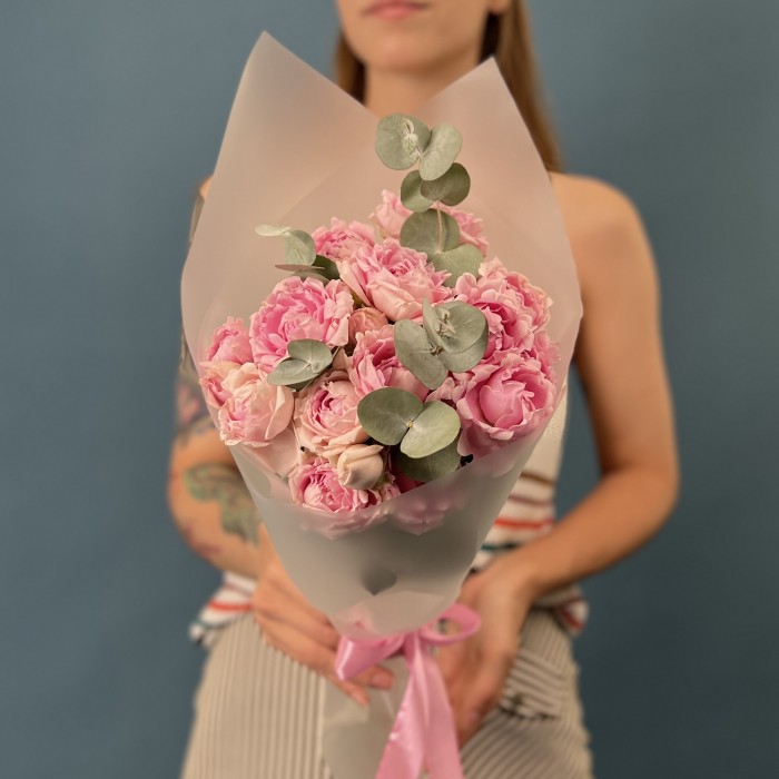 5 кустовых розовых роз Кэнди Флоу 40 см