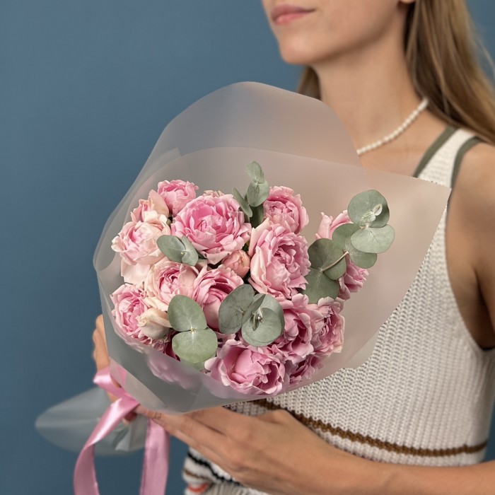 5 кустовых розовых роз Кэнди Флоу 40 см