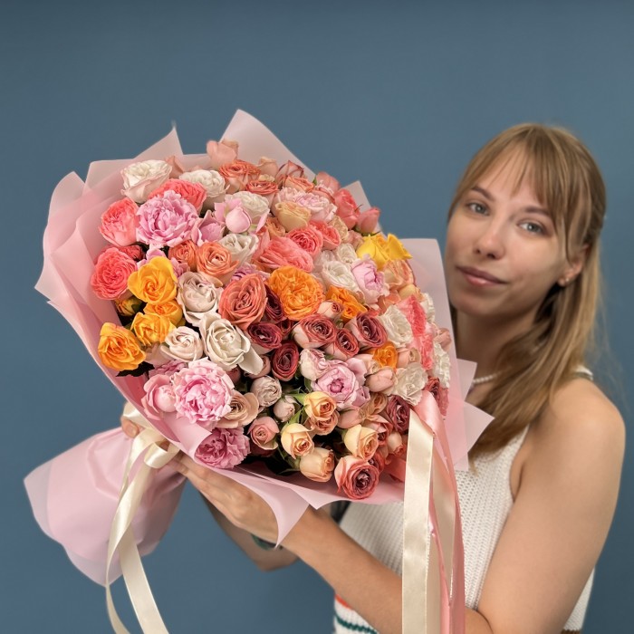 51 кустовая роза микс 40 см