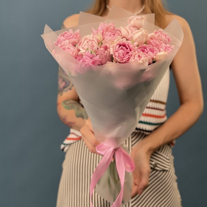 9 кустовых сиреневых роз Кэнди Флоу 40 см