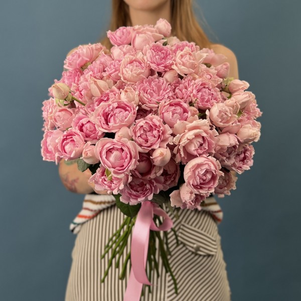 Кустовая сиреневая роза Кэнди Флоу 40 см