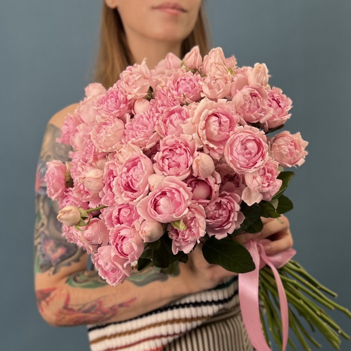 Кустовая сиреневая роза Кэнди Флоу 40 см