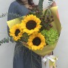 3 подсолнуха с гортензией и гиперикумом