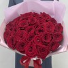 25 красных роз Наоми 50 см