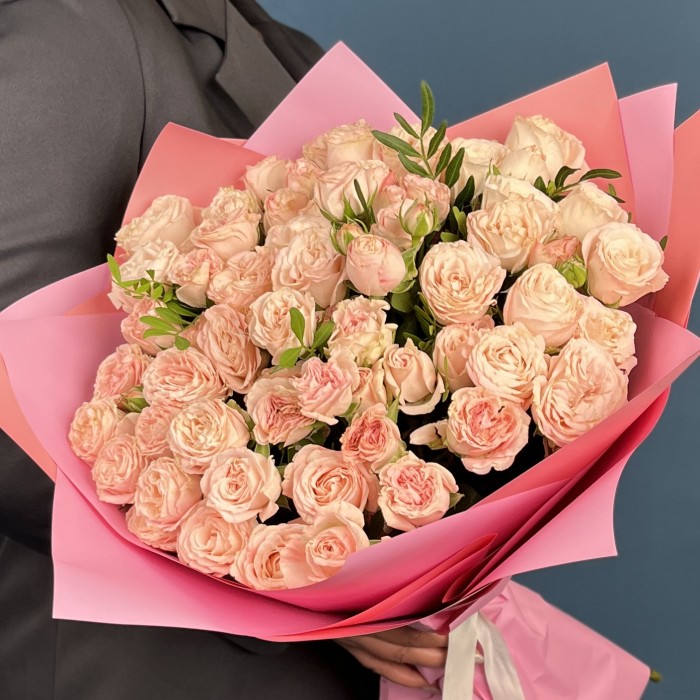 15 кустовых пионовидных роз розовый бомбастик 50 см