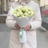 11 белых кустовых роз Сноуфлейк