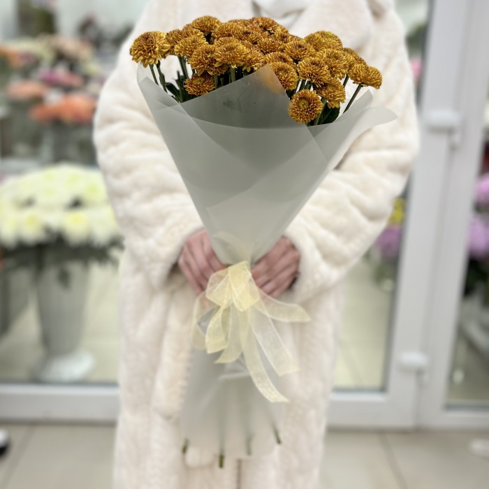 11 оранжевых кустовых хризантем Дориа Оранж