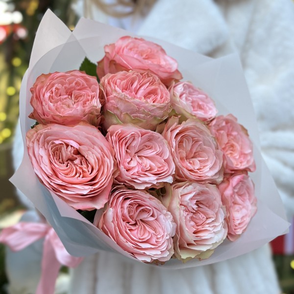 11 пионовидных роз Кахала 50 см