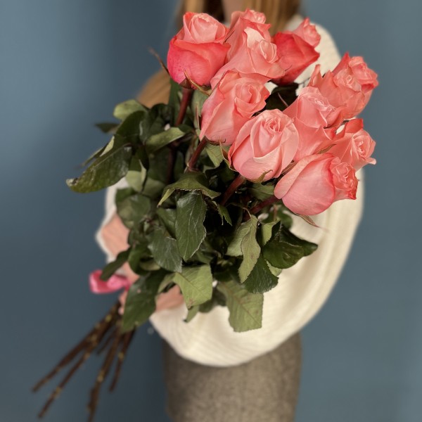 11 розовых роз Би Свит 80 см