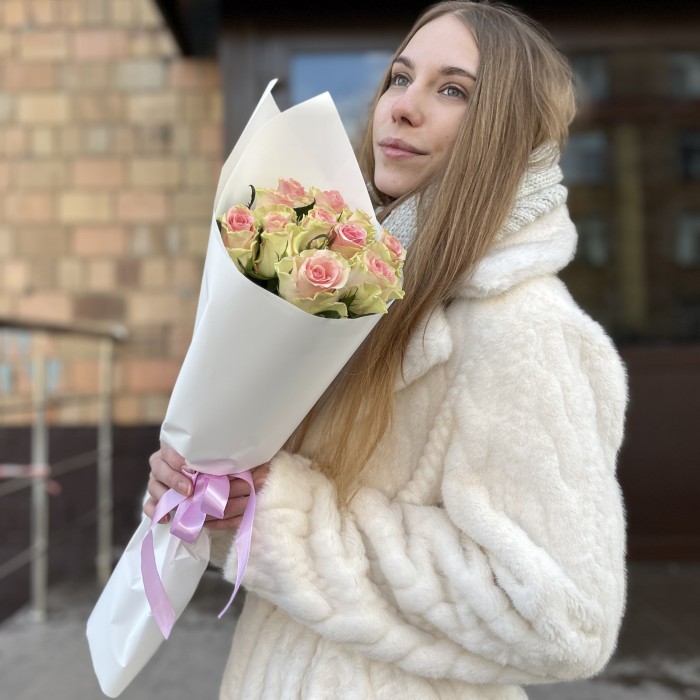 11 роз Топ-гир 50 см