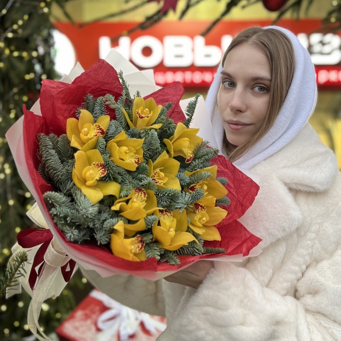 11 желтых орхидей с нобилисом