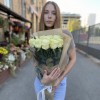 11 белых роз Мондиаль 60 см