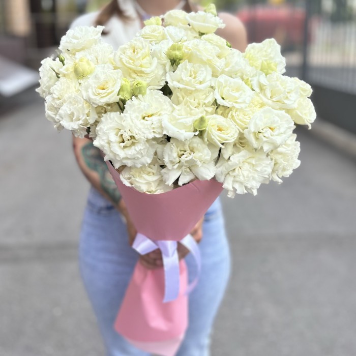 11 махровых белых эустом