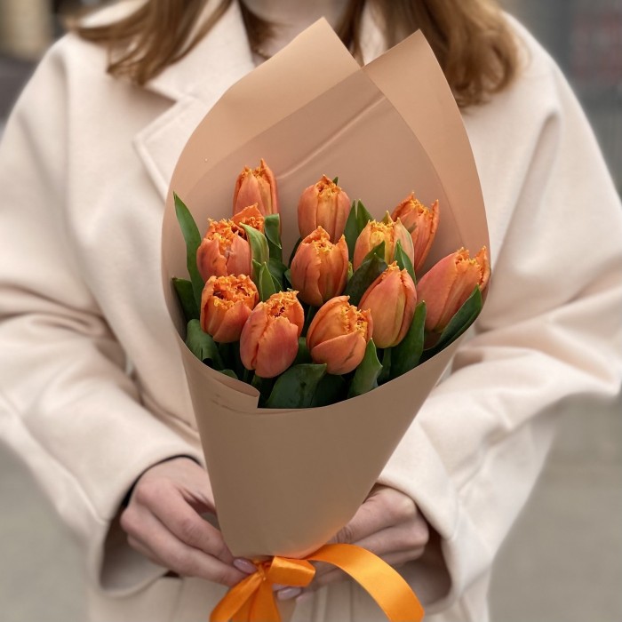 11 оранжевых махровых тюльпанов Оранж пэшн