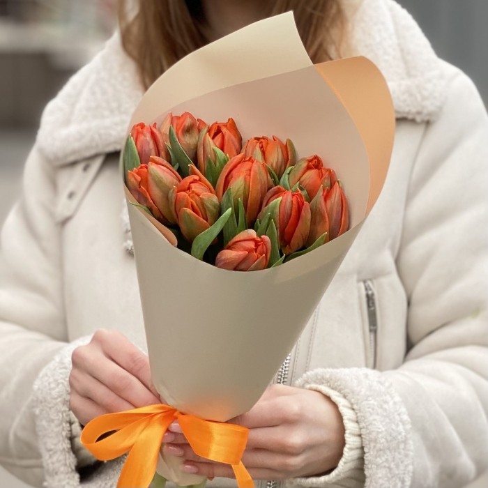 11 оранжевых пионовидных тюльпанов Эрмитаж Даб