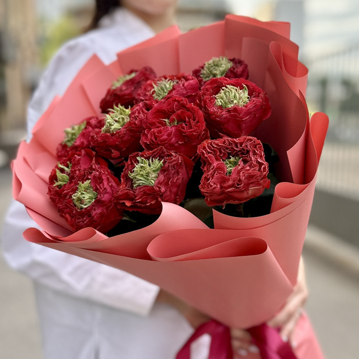 11 роз Ред Монстер 50 см