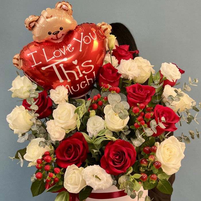 Композиция в коробке Розы Для Тебя