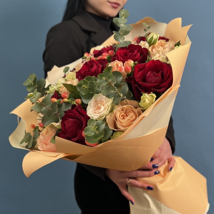 Авторский Букет с розами Вдохновение