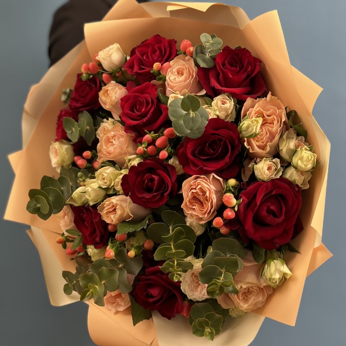 Авторский Букет с розами Вдохновение