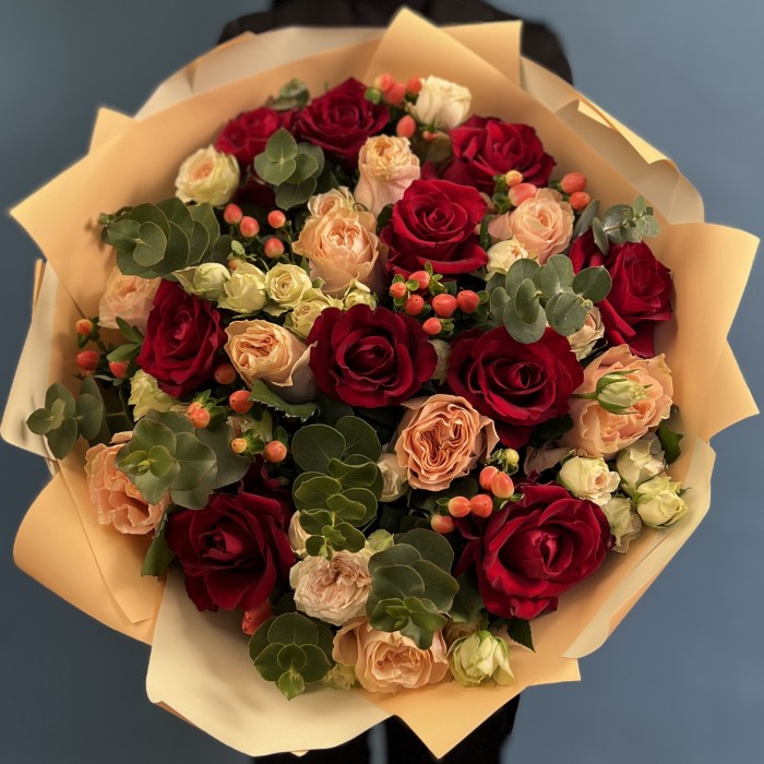 Авторский Букет с розами Вдохновение