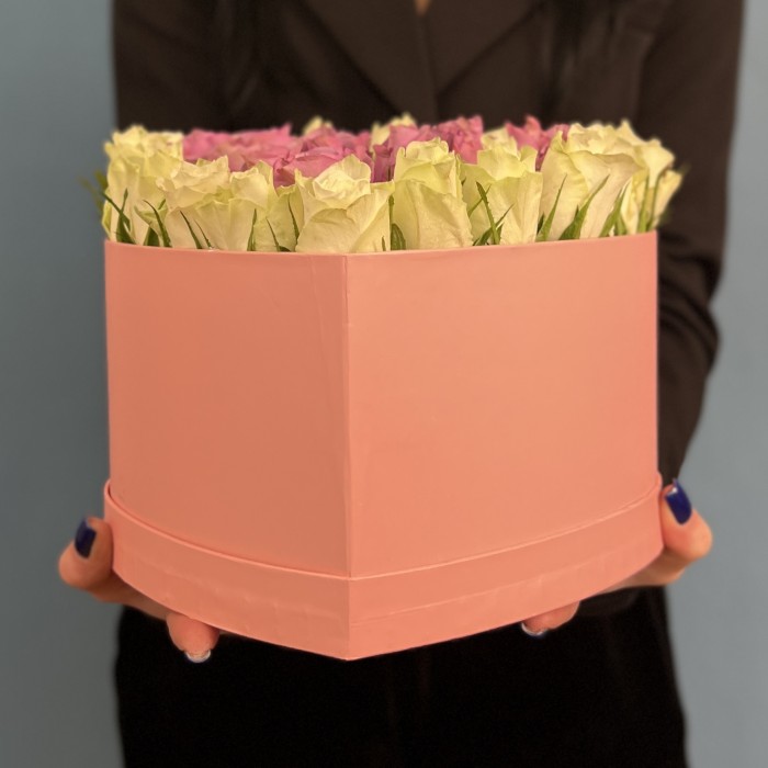 Коробка Сердце из Нежных Роз