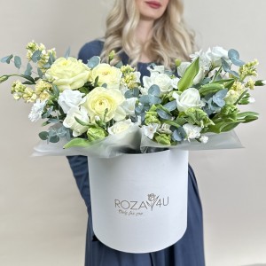 Букет дня в коробке Символ Любви