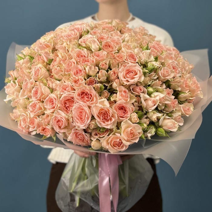 101 кустовая персиковая роза Свит Сара 50 см