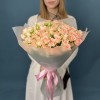35 кустовых персиковых роз Свит Сара 50 см