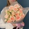 9 кустовых персиковых роз Свит Сара 50 см