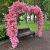 Арка в розовом цвете