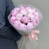 Букет из 15 розовых пионов