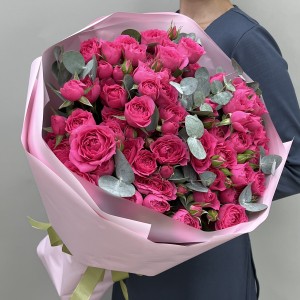 15 пионовидных кустовых роз Пинк Деменшен