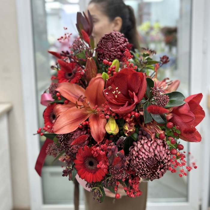 Букет дня в коробке Розовый сад